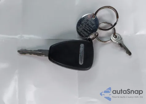 2012 Chrysler 200 Lx z USA, uszkodzony, nr VIN 1C3CCBAB5CN320698